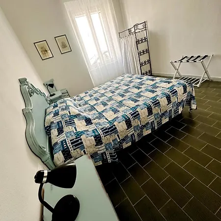 Il Maestralino, With Courtyard *