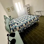 Il Maestralino, With Courtyard *