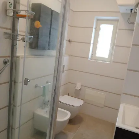 بيت للعطل Il Maestralino, With Courtyard كالاسيتا