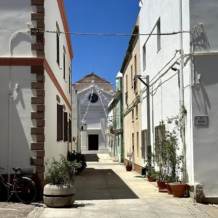 Il Maestralino, With Courtyard Prázdninový dům Calasetta